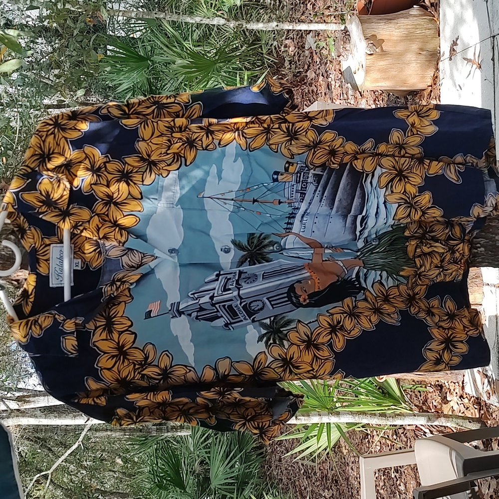 Vintage Hawaiian shirt